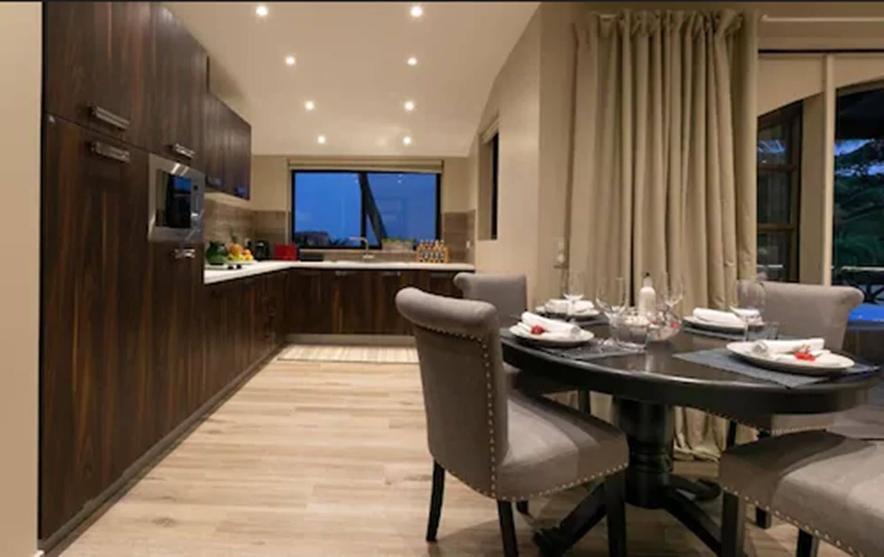 Photo - Secret Harbour Boutique Hotel and Marina