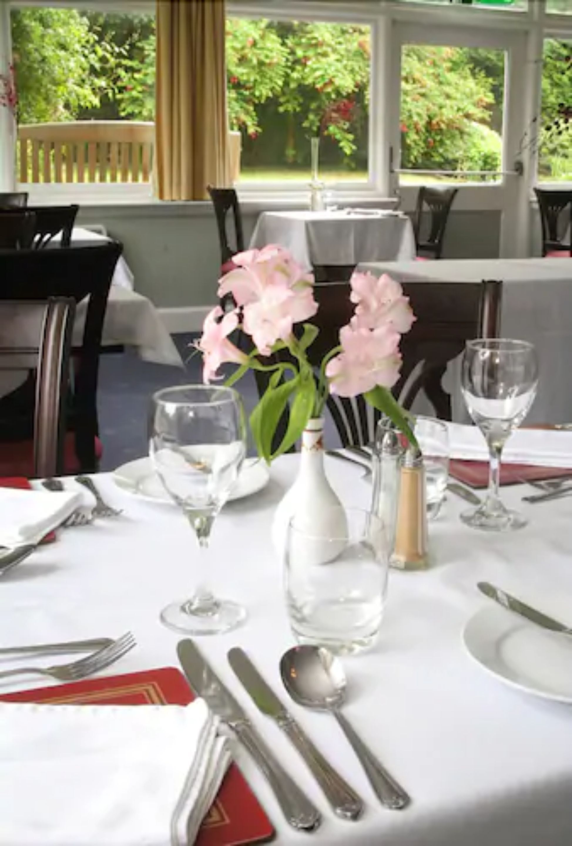 breakfast and dinner served, british cuisine