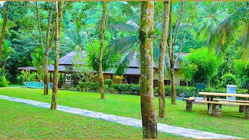 Área de parrillas y picnic