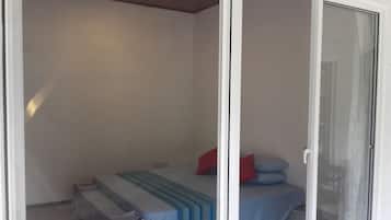 Chalet Deluks, 2 kamar tidur | 1 kamar tidur, seprai premium, meja kerja, dan setrika/meja setrika