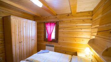 Kabin Tradisional, 2 kamar tidur, perapian, pemandangan bukit | 2 kamar tidur, tempat tidur bayi gratis, dan tempat tidur lipat/tambahan