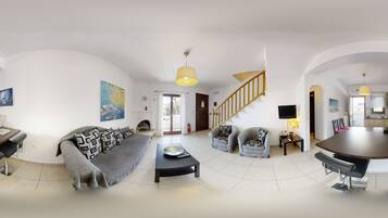 Duplex | Living area