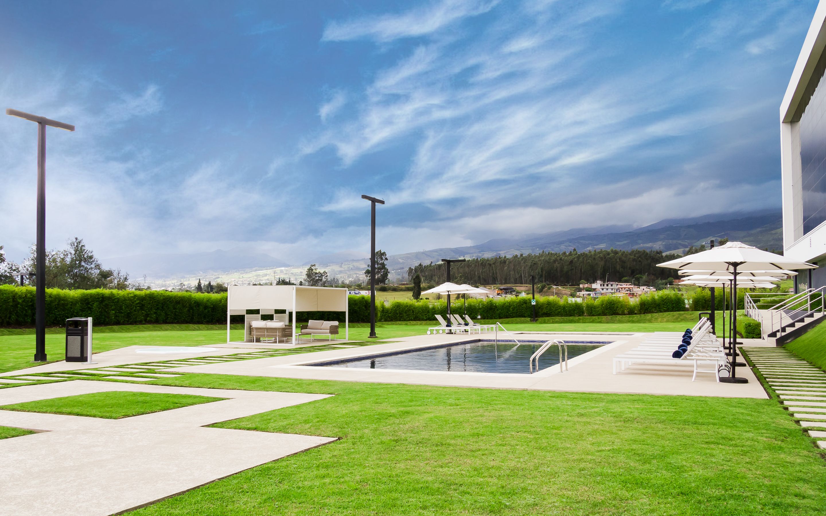 Outdoor pool, pool loungers