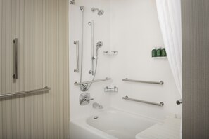 Free toiletries, hair dryer, towels, soap - Courtyard by Marriott Albion (Albion)