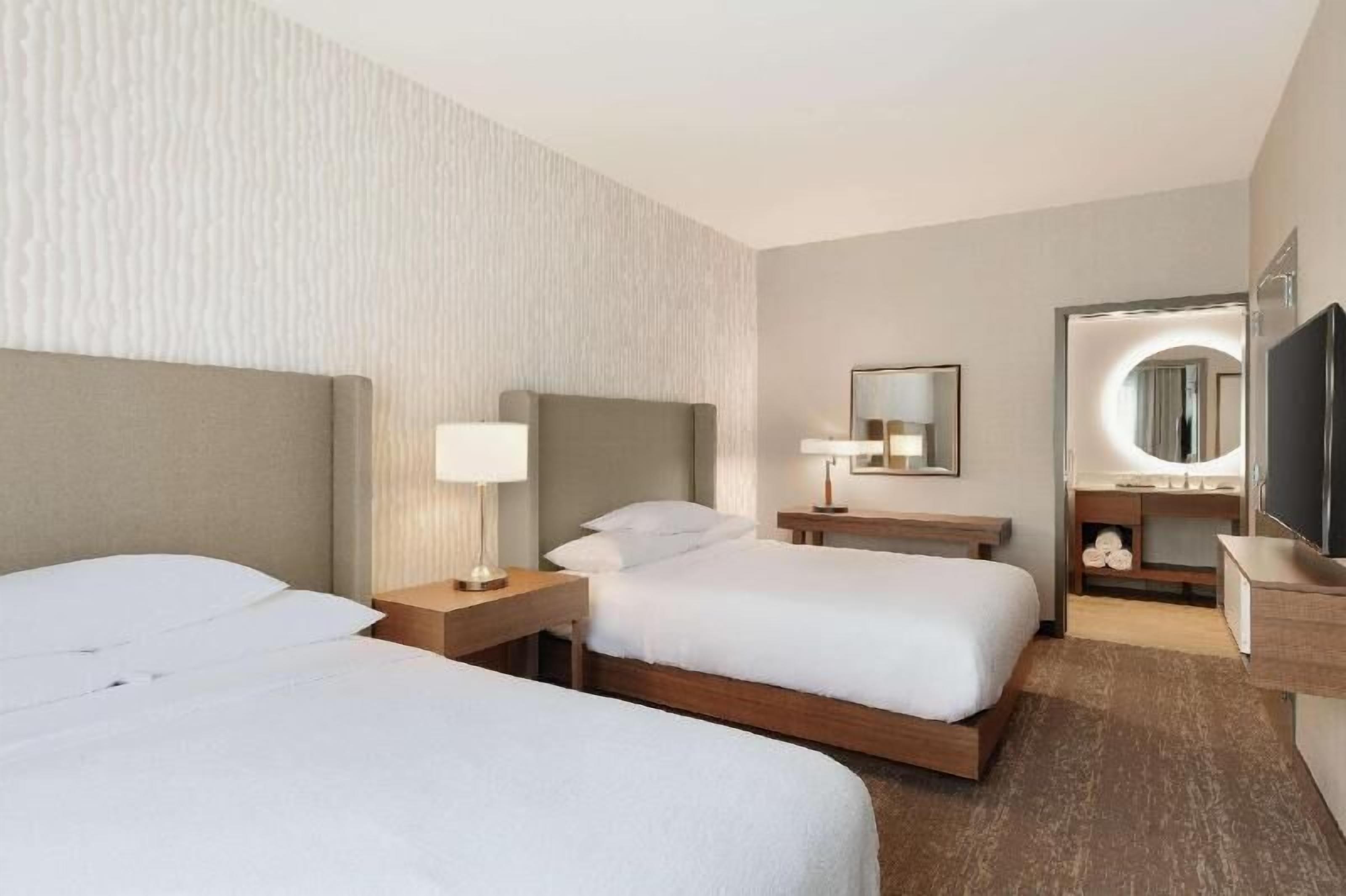 In-room safe, desk, soundproofing, iron/ironing board