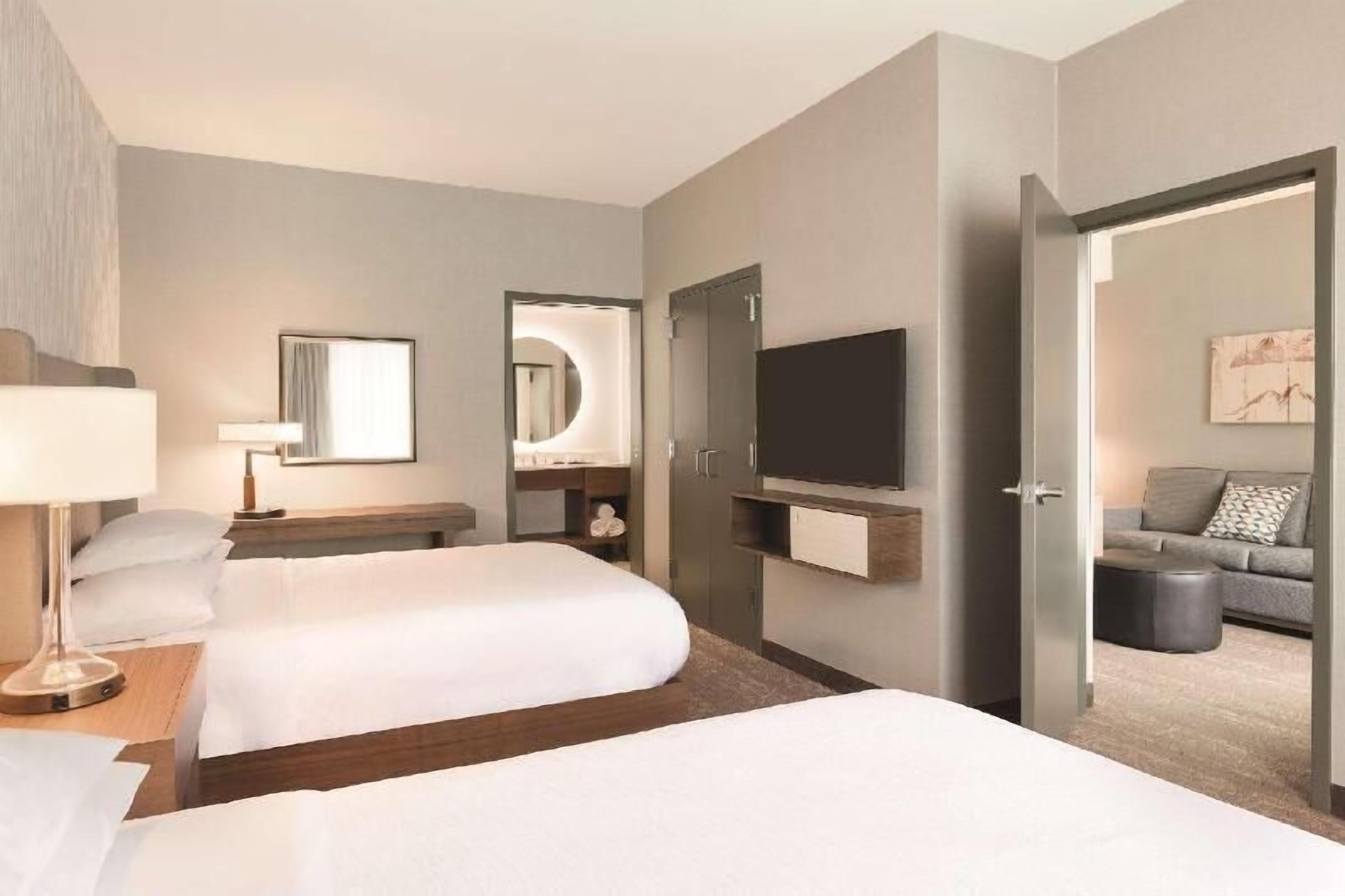 In-room safe, desk, soundproofing, iron/ironing board