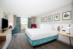 Hypo-allergenic bedding, desk, blackout curtains, soundproofing - Hilton Garden Inn Las Vegas City Center (Las Vegas)