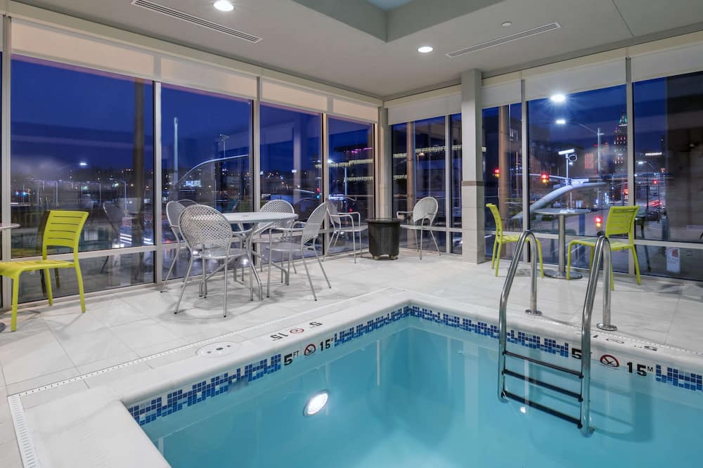 Home2 Suites by Hilton Kansas City Downtown
