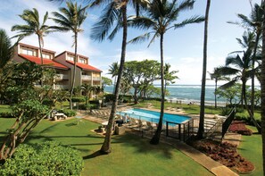 BBQ/picnic area - WorldMark Kapaa Shore (Kapaa)