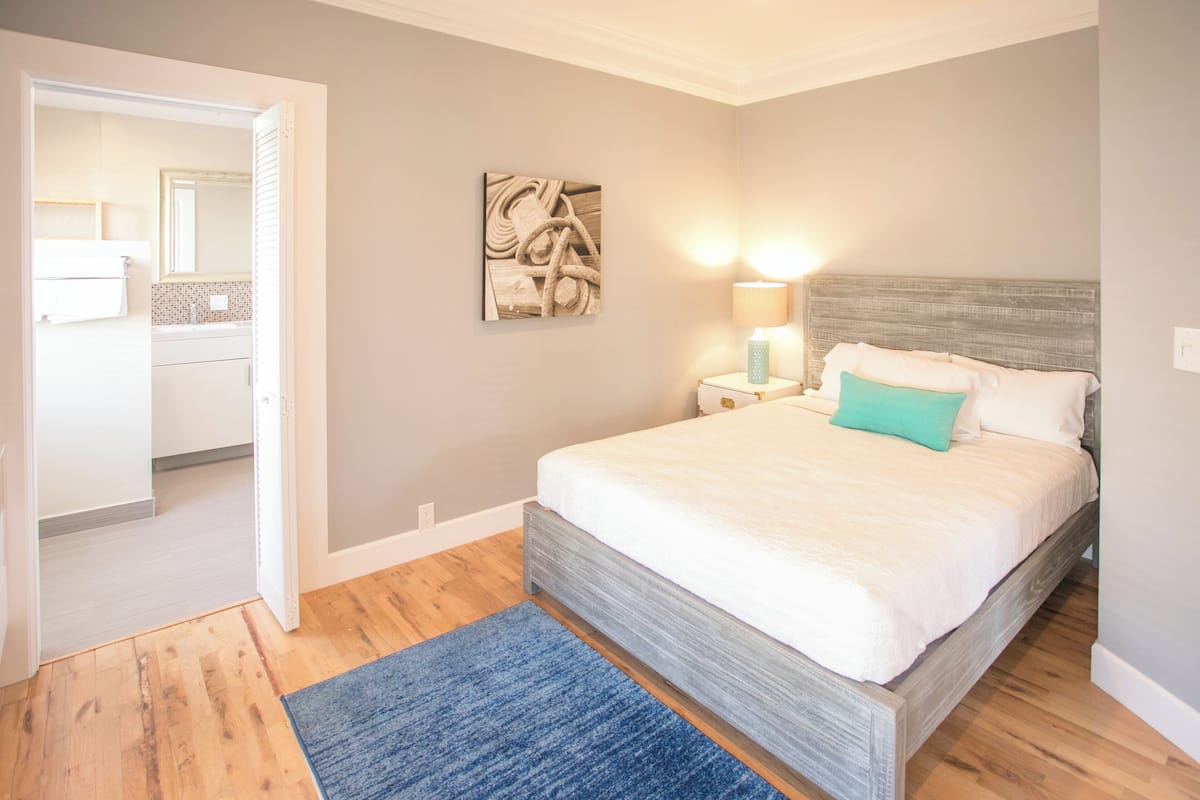 Ropa de cama de alta calidad, cubrecamas y colchones con efecto memoria