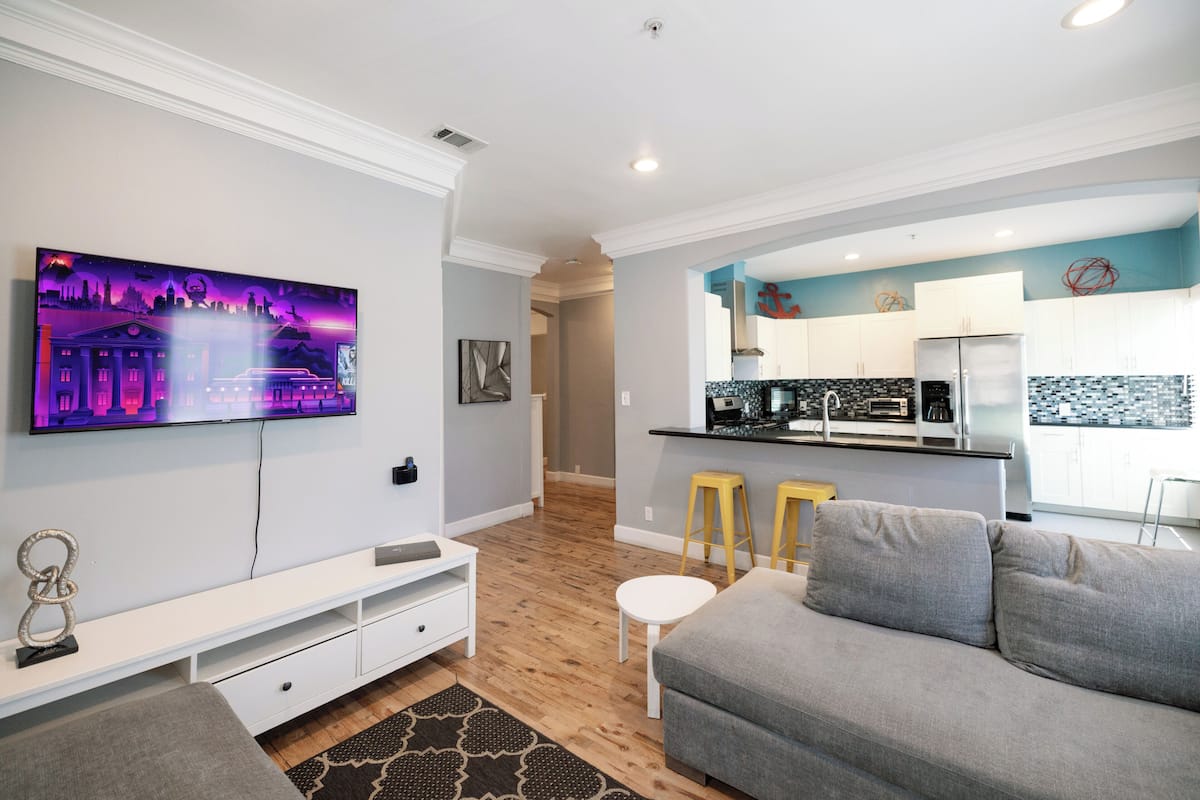 Spectacular 2 Bedroom Suite | Living area