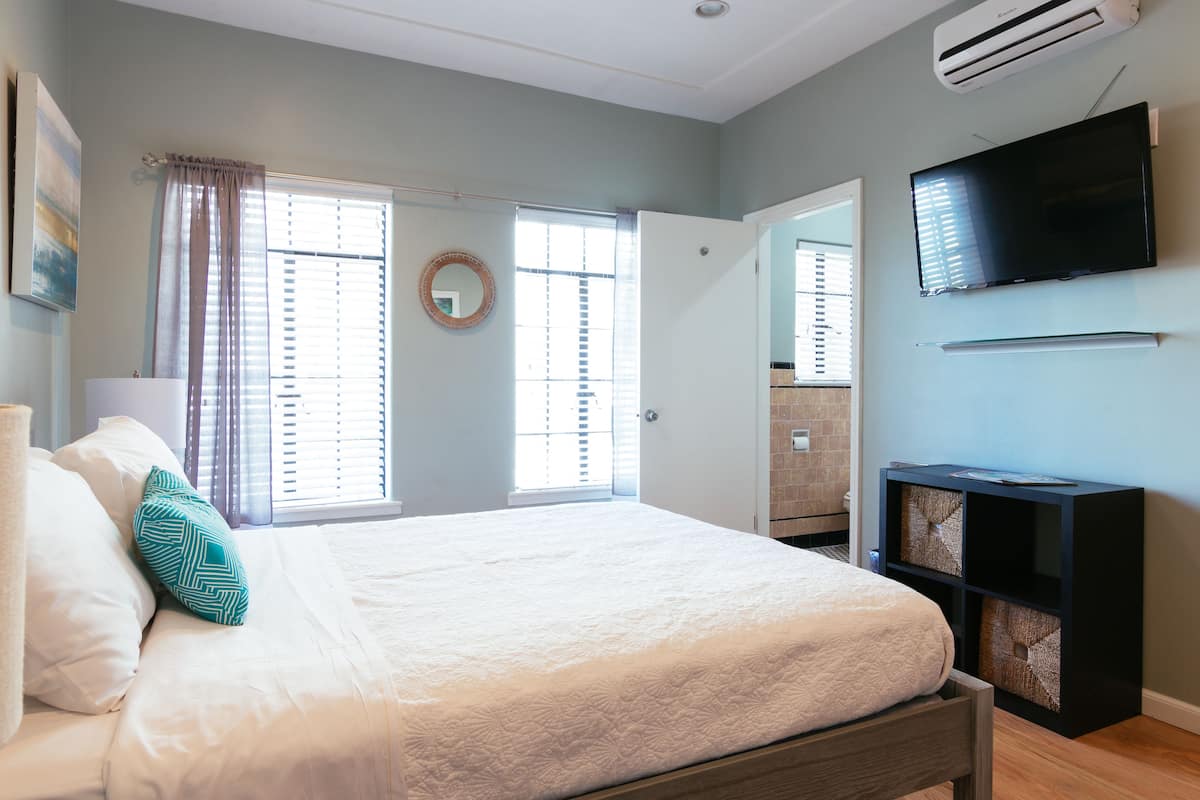 Ropa de cama de alta calidad, cubrecamas y colchones con efecto memoria