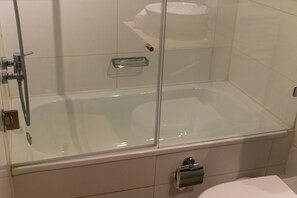 Badrum | Dusch och handdukar