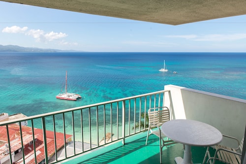 Sunset Beach Studio At Montego Bay Club Resort