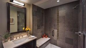 Appart'hôtel, 2 chambres (2 Bath - Skyfall Ridge - 702) | Salle de bain