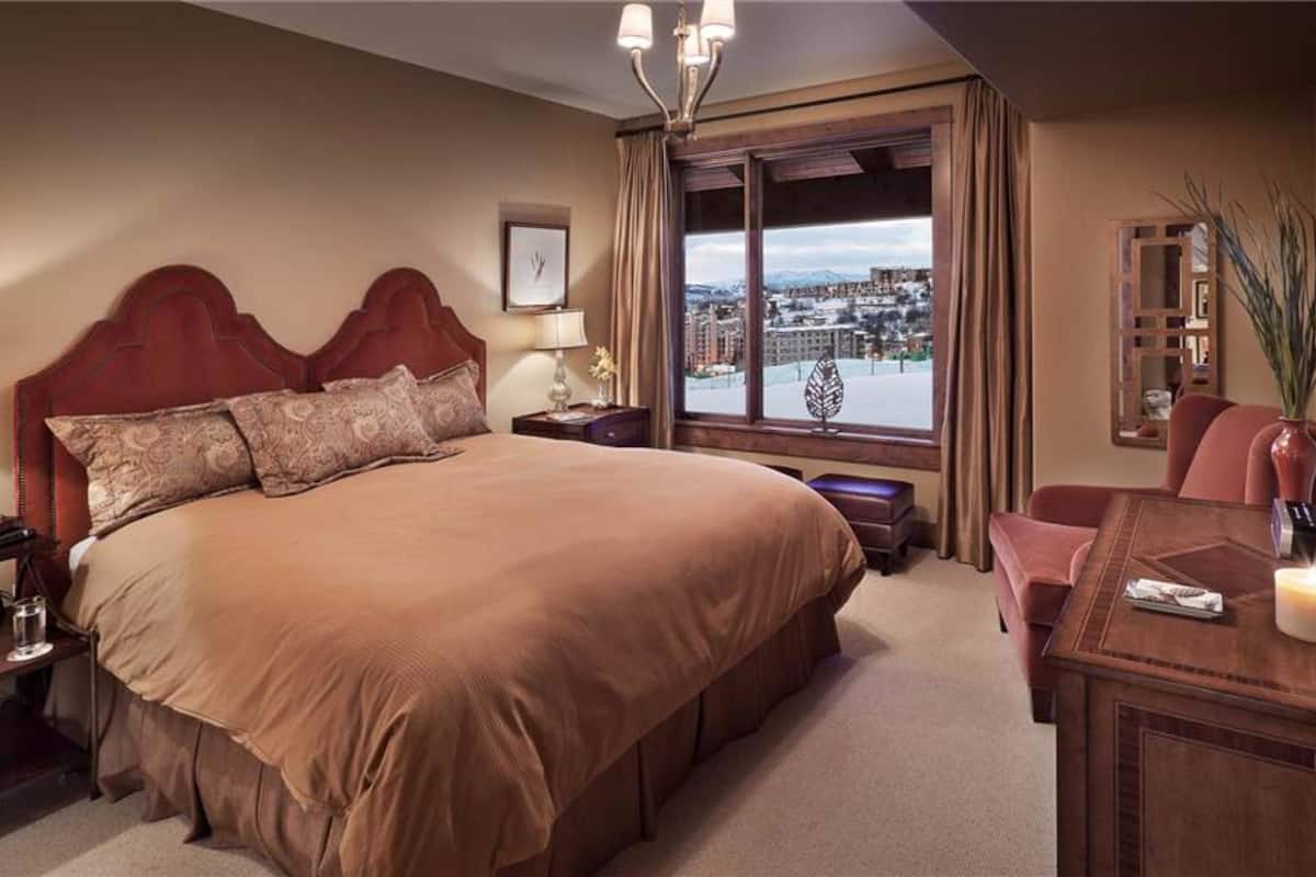 Iron/ironing board, cots/infant beds, free WiFi