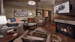 Appart'hôtel, 2 chambres (2 Bath - Skyfall Ridge - 702) | Salle de séjour