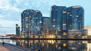 Exterior - Winston Apartments Docklands (Docklands)