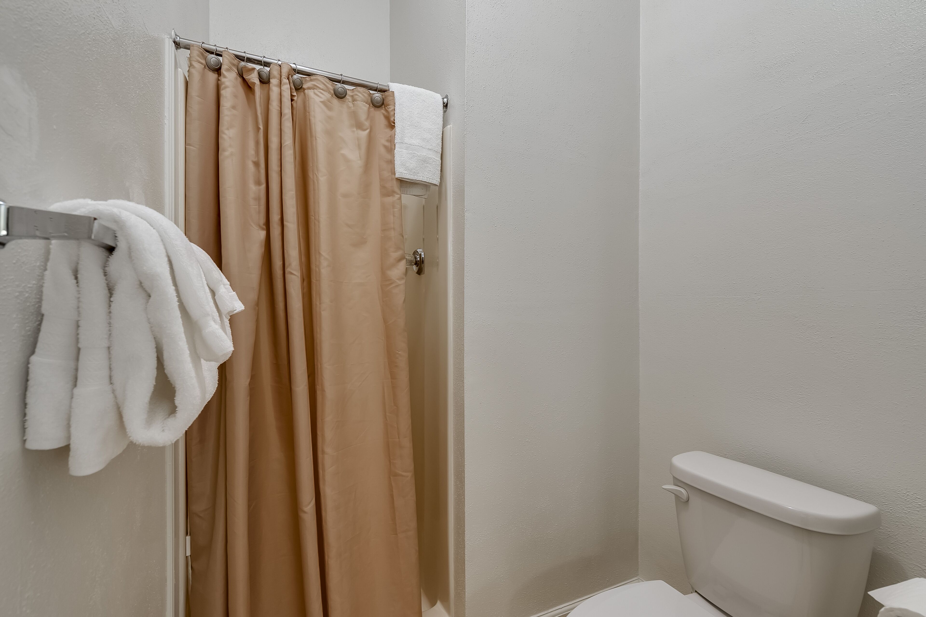 designer toiletries, towels