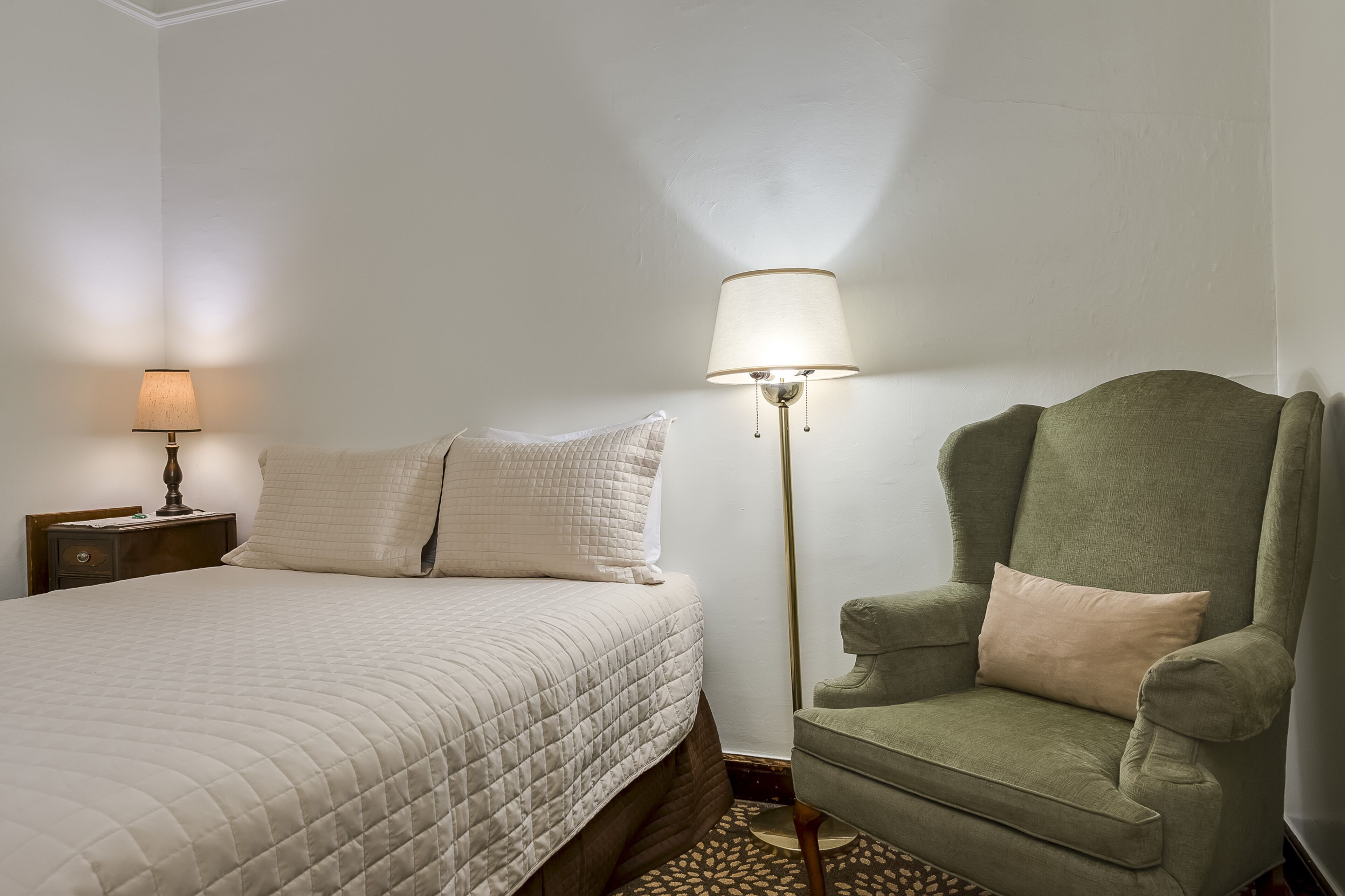 room, private bathroom | individually decorated, free wifi, bed sheets