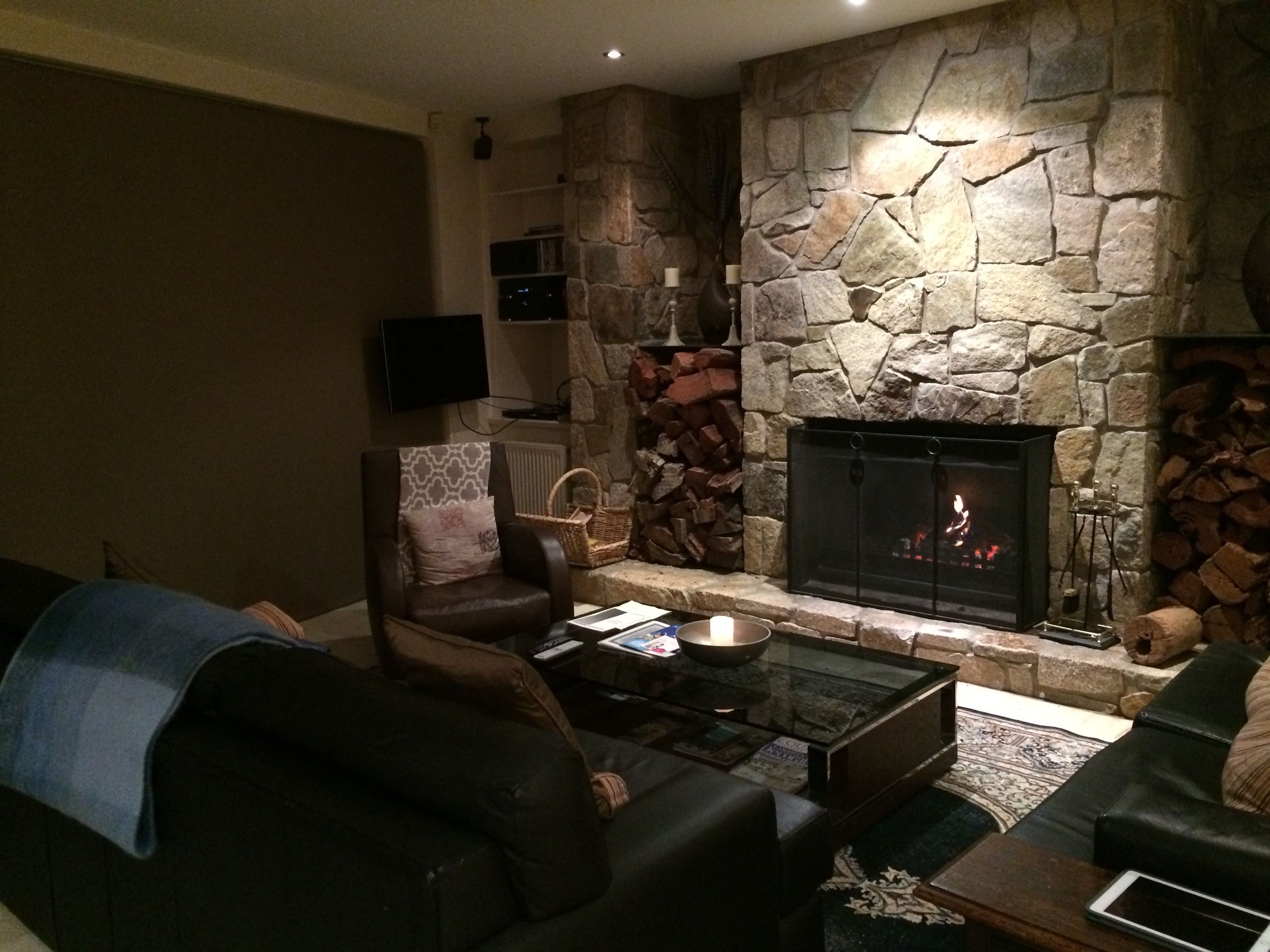 Apartment, 3 Bedrooms | Living area | Flat-screen TV, fireplace