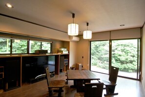 獨棟房屋 (Private, Stay 3 Nights Pay 2 Nights) | 客廳 | 平面電視