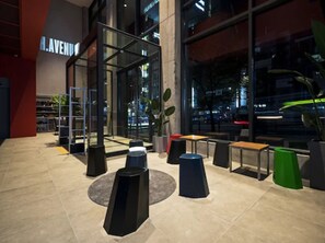 Interior entrance - H Avenue Hotel Sungshin (Seoul)