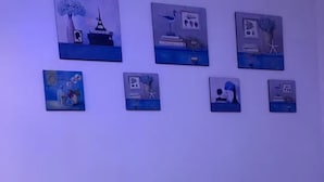 خزنة داخل الغرفة وواي فاي مجانًا