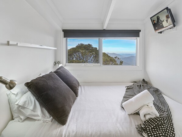 Apartment, 2 Bedrooms | 2 bedrooms, iron/ironing board, cots/infant beds, bed sheets - Ski View 4 (Mount Buller)
