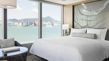 In-room safe, individually furnished, desk, laptop workspace