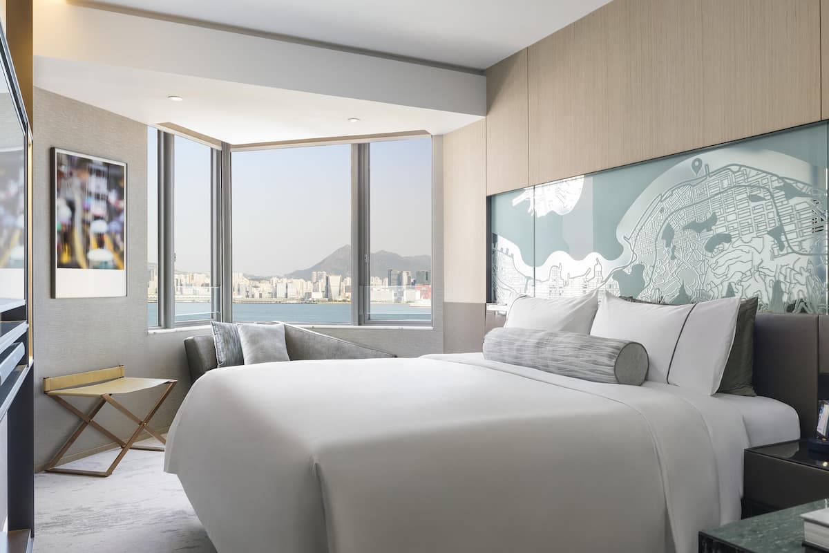 In-room safe, individually furnished, desk, laptop workspace