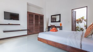 2 عدّة غرف نوم وخزنة داخل الغرفة وواي فاي وملاءات أسرّة