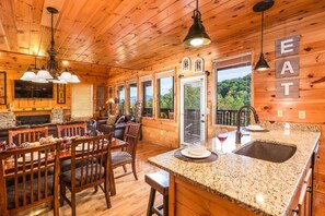 Interior - Chalet Village Log Cabin with Mountain Views! Easy Access and Flat Parking! (Gatlinburg)