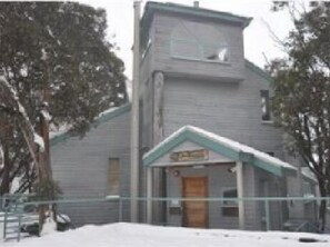 Bagian depan properti