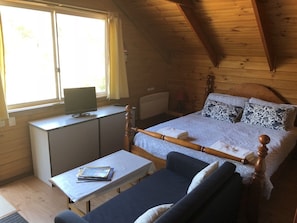 Apartment, 1 Bedroom | 1 bedroom, cribs/infant beds, bed sheets - Alpine Stag Lodge Unit 2 (Merrijig)