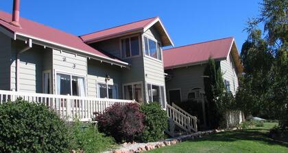 Alpine Stag Lodge Unit 2