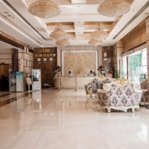 Reception - Paragon Holiday Hotel (Zhuhai)