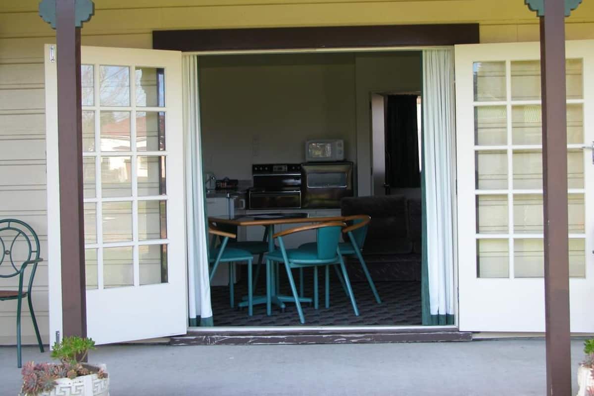 Self-Contained One Bedroom | 1 bedroom, individually decorated, individually furnished
