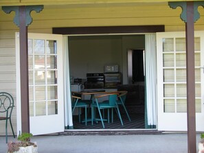 Self-Contained One Bedroom - Karamea Hotel (Karamea)