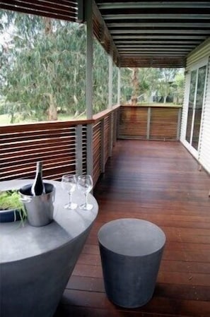 Casa, 4 habitaciones (2 Queen Beds & 2 Tri-Bunks) | Terraza o patio