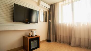 Standard Ondol (City View) | Blackout curtains, free WiFi