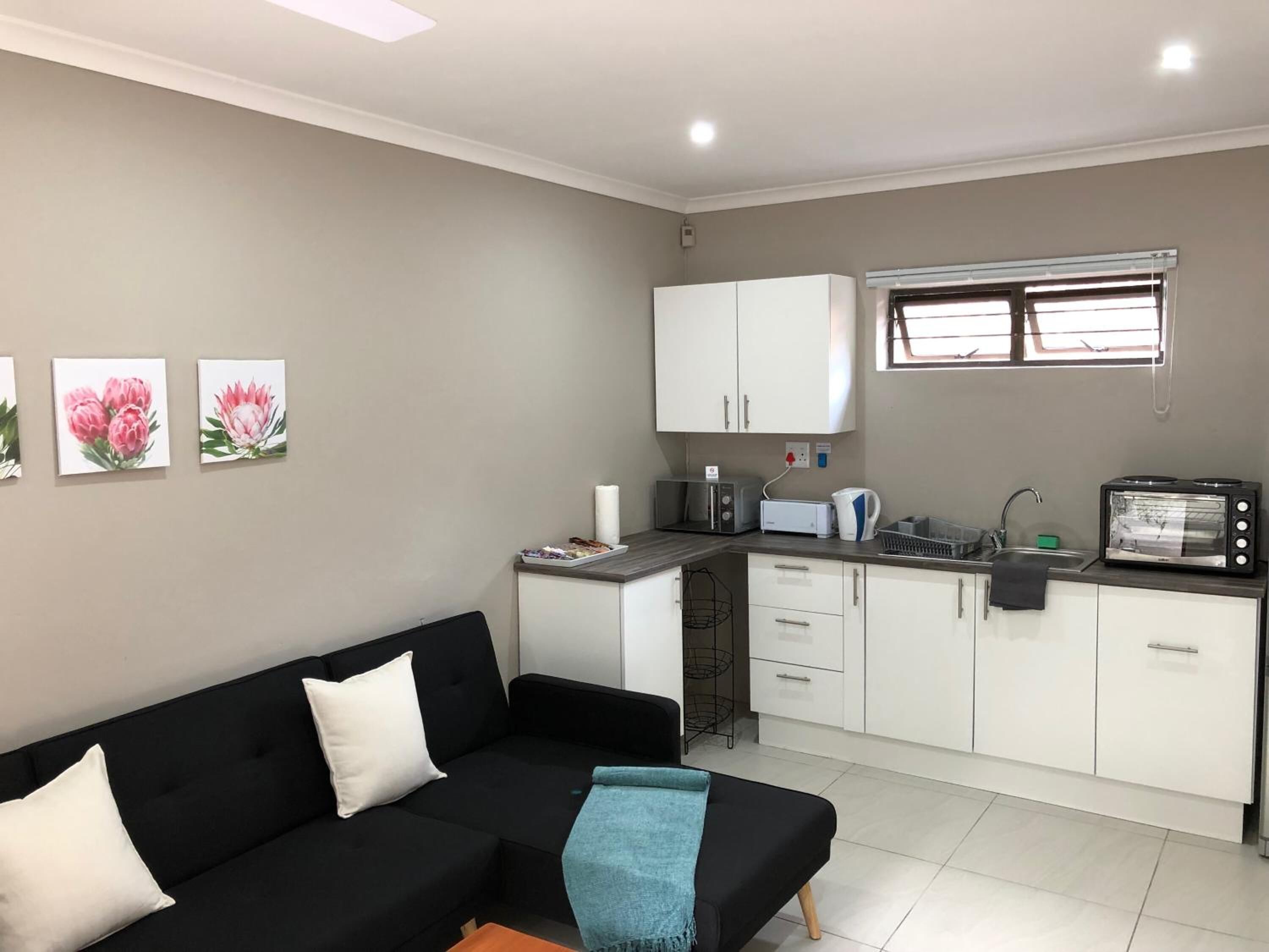 Photo - Faraway Lodge