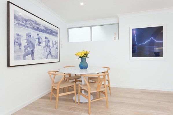 お食事