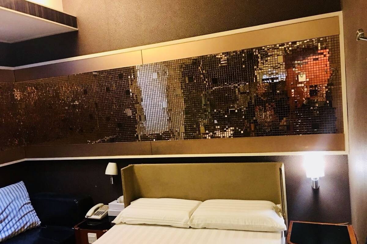 Desk, rollaway beds (surcharge), WiFi (free)