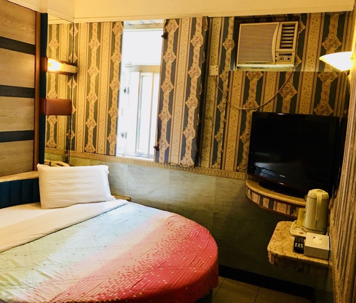 华丽客房, 1 张大床 | 办公桌、折叠床/加床（额外收费）、免费 WiFi