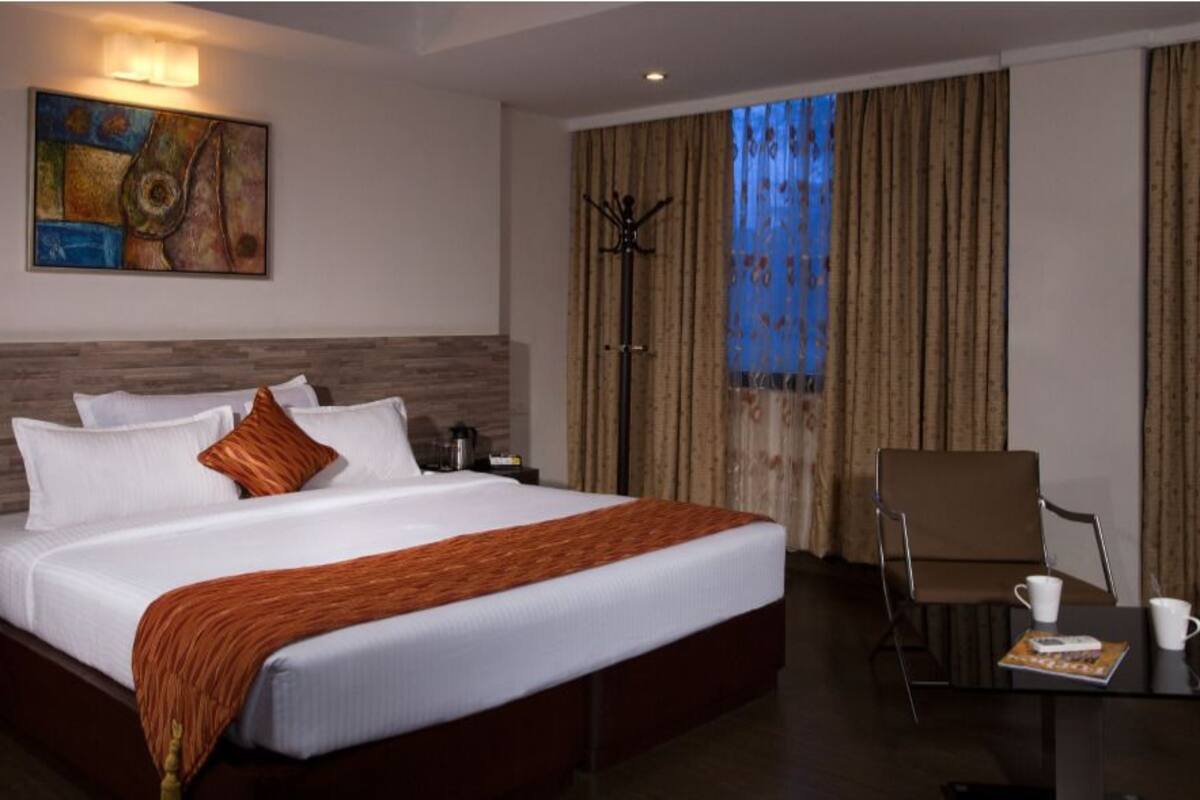 Nhà Duplex Deluxe, 1 phòng ngủ | 1 phòng ngủ, minibar, két bảo mật tại phòng, bàn 