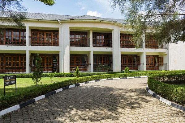 واجهة المنشأة