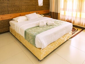 خزنة داخل الغرفة ومكتب وواي فاي مجانًا وملاءات أسرّة