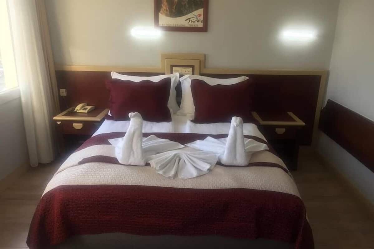 Quarto casal conforto | Roupas de cama premium, Wi-Fi de cortesia