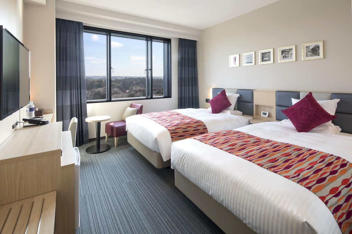 Comfort Twin Room, Non Smoking | In-room safe, desk, blackout curtains, soundproofing